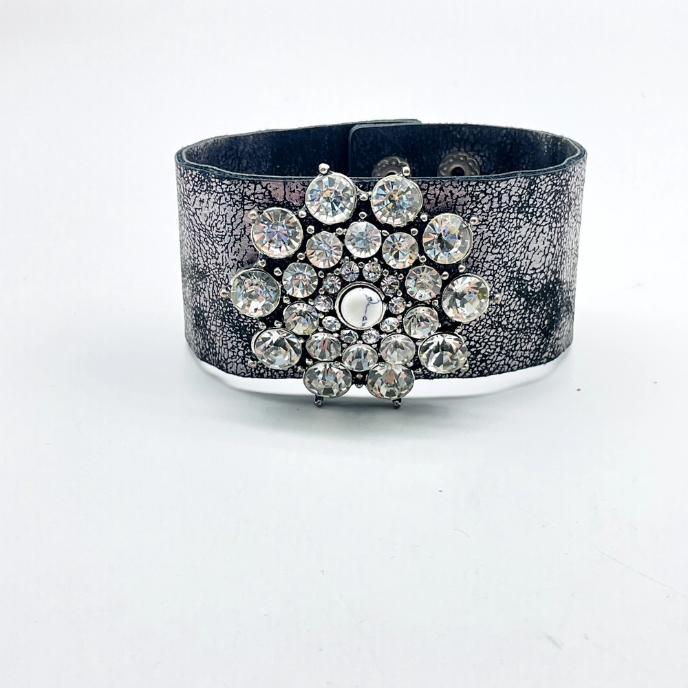 Silver Tone Faux Leather Snap Bracelet Clear Rhinestone Flower Floral Statement